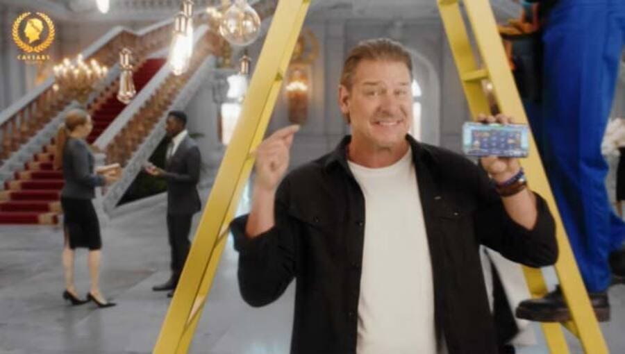 Who is in the Caesars Slots Commercial?